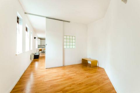 1 bedroom flat for sale, Jedburgh Road, Plaistow, London, E13