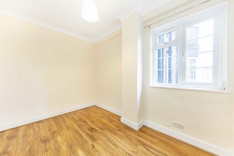 3 bedroom flat to rent, Chiswick Village, London W4