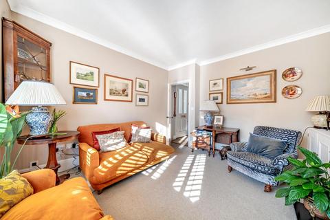 155 Elm Road, Kingston Upon Thames, KT2 6HY