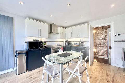 West Warren Cottage Roxwell Road, Writtle, Chelmsford, CM1 3RU