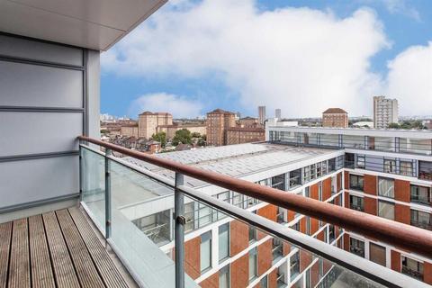 2 bedroom flat for sale, 3 Cornell Square, London SW8
