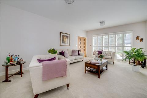 18 Bowcliffe Road, Bramham, Wetherby, LS23 6TJ