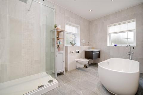 18 Bowcliffe Road, Bramham, Wetherby, LS23 6TJ