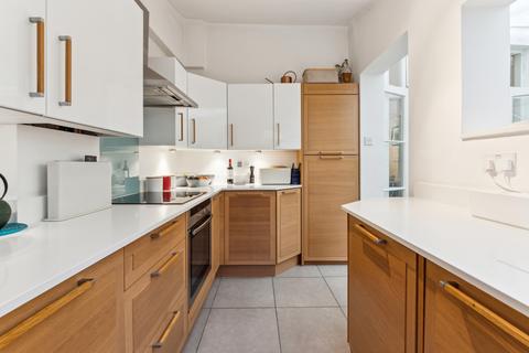 2 bedroom apartment for sale, Ritherdon Road, SW17