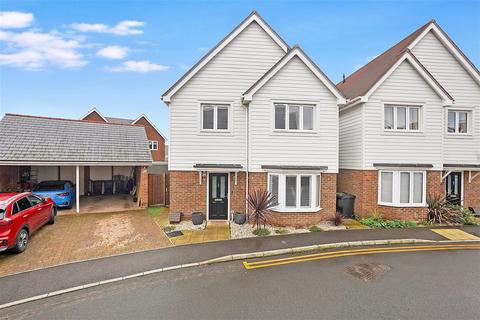 4 bedroom detached house for sale, Maccowan Avenue, Snodland, Kent