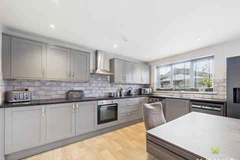 4 bedroom detached house for sale, Drays House, Aston Road, Wem