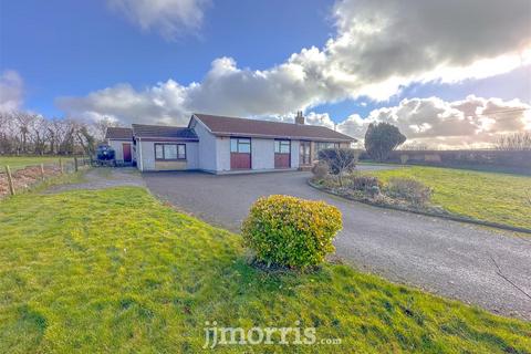 3 bedroom detached bungalow for sale, Glynarthen