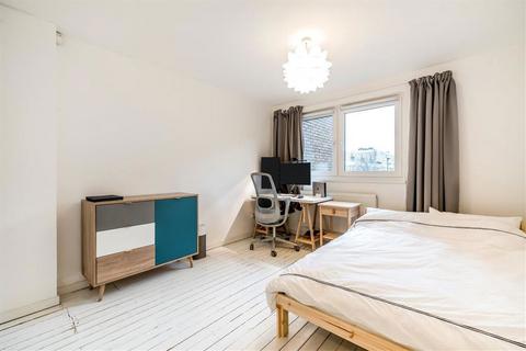217 Brick Lane, London, E2 7ED