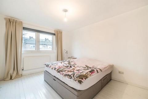 217 Brick Lane, London, E2 7ED