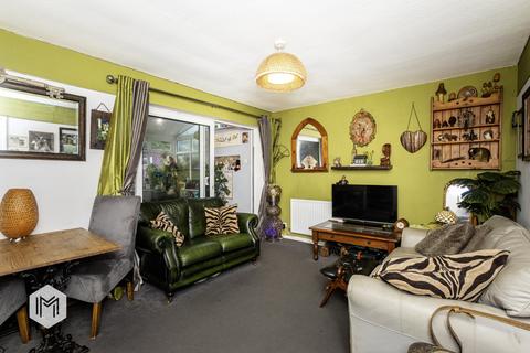 2 bedroom maisonette for sale, Chester Avenue, Little Lever, Bolton, Greater Manchester, BL3 1XE