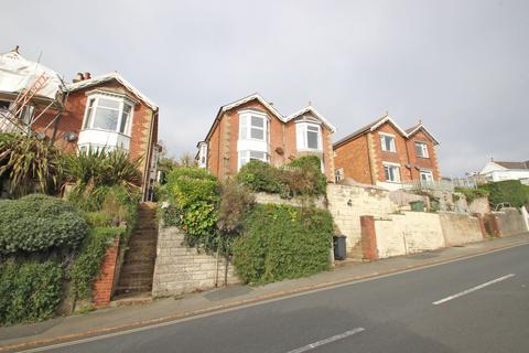 2 bedroom semi-detached house to rent, Gills Cliff Road, Ventnor