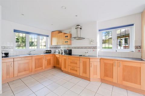5 bedroom detached house for sale, Claremount Gardens, Epsom