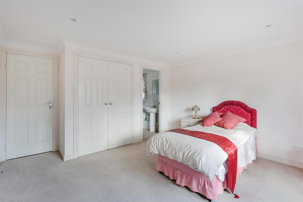 CLAREMOUNT GARDENS, 28 (19).jpg