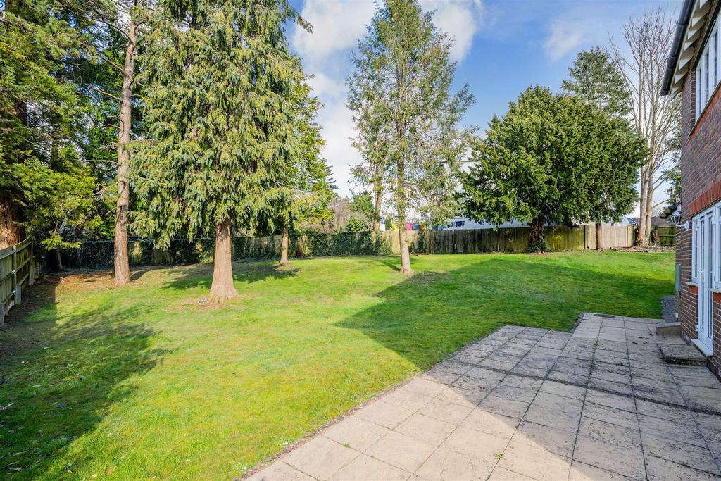 CLAREMOUNT GARDENS, 28 (1).jpg