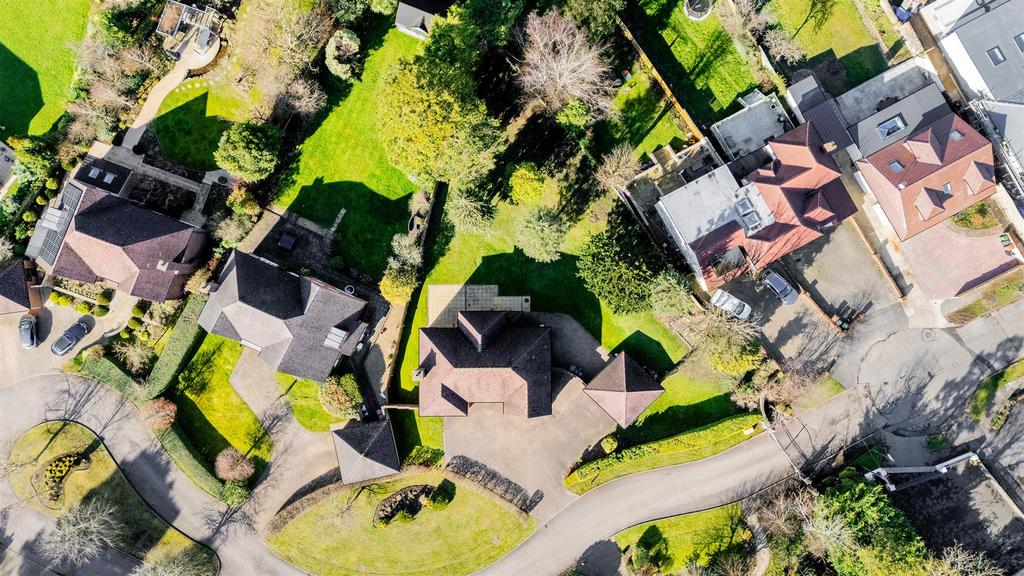 CLAREMOUNT GARDENS, 28 DRONE  (8).jpg