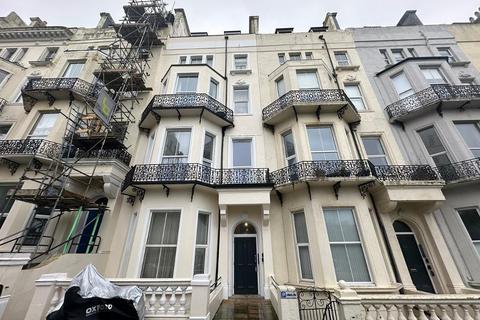 Studio to rent, Warrior Square, St Leonards on Sea, East Sussex, TN37 6BP