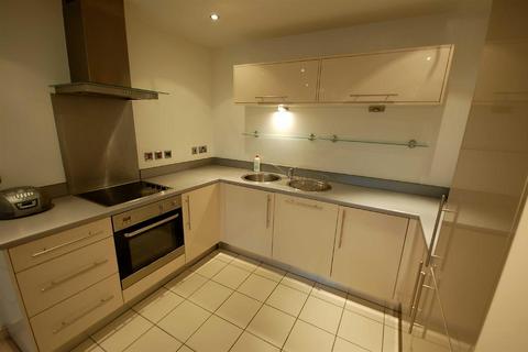 2 bedroom flat to rent, Citi Peak, Wilmslow Road, East Didsbury