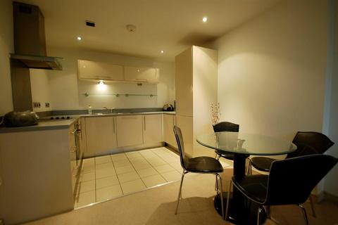 2 bedroom flat to rent, Citi Peak, Wilmslow Road, East Didsbury