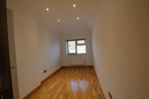 1 bedroom apartment to rent, East Road, Feltham TW14