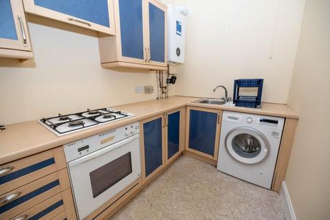 2 bedroom flat to rent, 4055L – Infirmary Street, Edinburgh, EH1 1LT