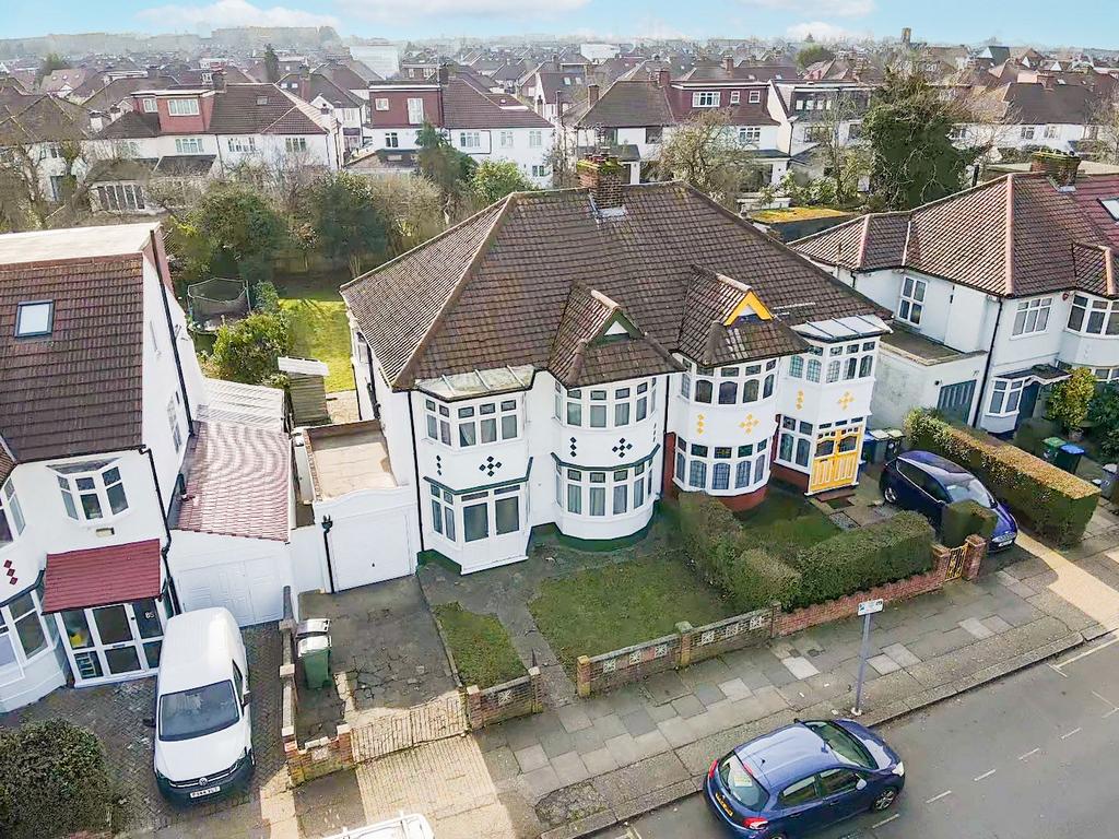 Kendal Road, London, NW10 1JE 4 bed semi-detached house for sale - £ ...