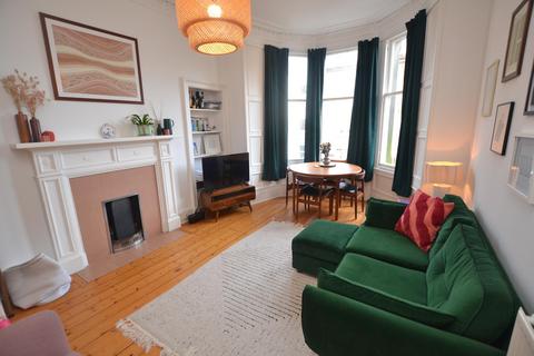 2 bedroom flat to rent, Comely Bank Place, Stockbridge, Edinburgh, EH4