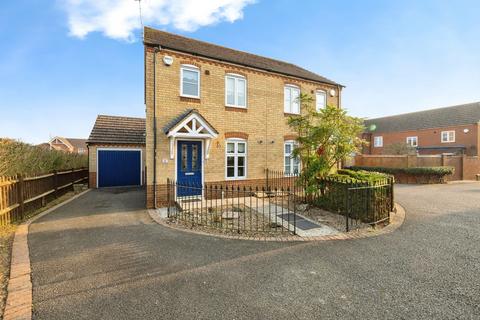 2 bedroom semi-detached house for sale