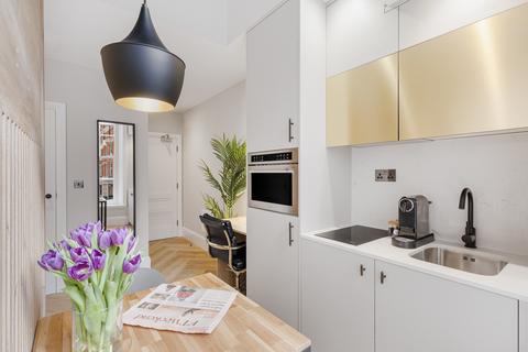 Studio to rent, Draycott Avenue, London SW3