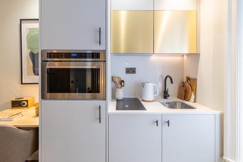 Studio to rent, Draycott Avenue, London SW3
