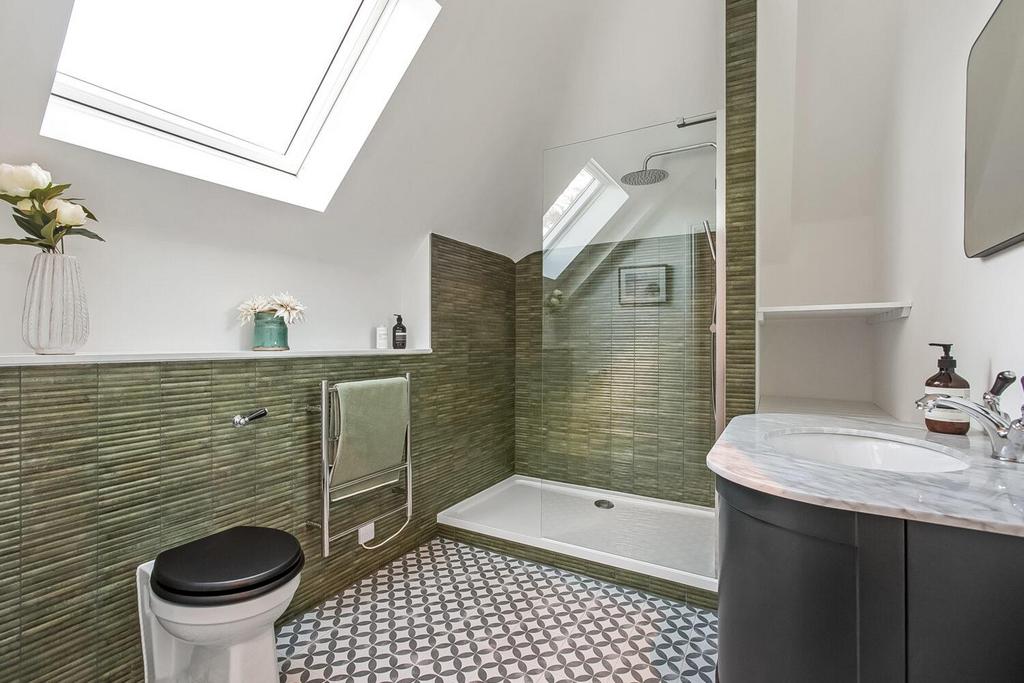 R2 A1389-1500x1000.jpg