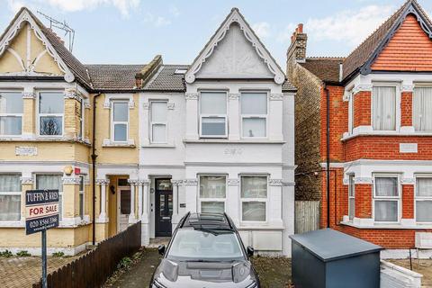 1 bedroom flat for sale, Melbourne Avenue, Ealing, London, W13 9BT