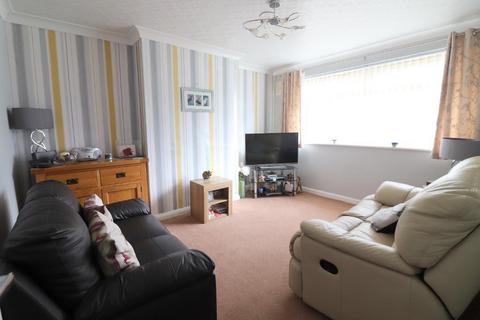 2 bedroom semi-detached house for sale, Luton LU4