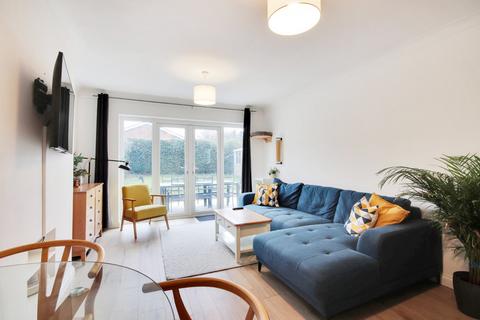 5 Foxwood Way, Longfield, DA3 7LD