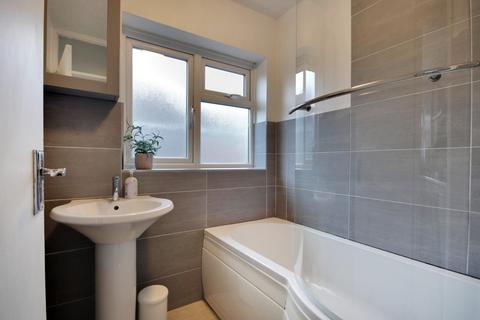 5 Foxwood Way, Longfield, DA3 7LD