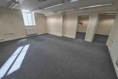 Property to rent, 55-56 Stallard Street, BA14