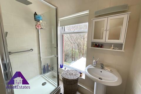 4 bedroom semi-detached house for sale, Antwerp Place, Abertillery, NP13 1TW