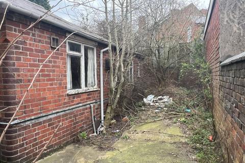 3 bedroom semi-detached house for sale, 197 Station Road, Cradley Heath, B64 7PR