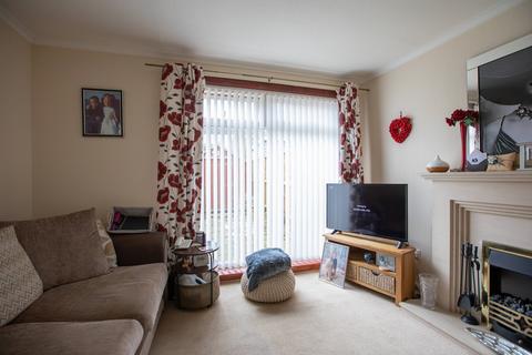 2 bedroom terraced house for sale, Gigha Place, Irvine KA11