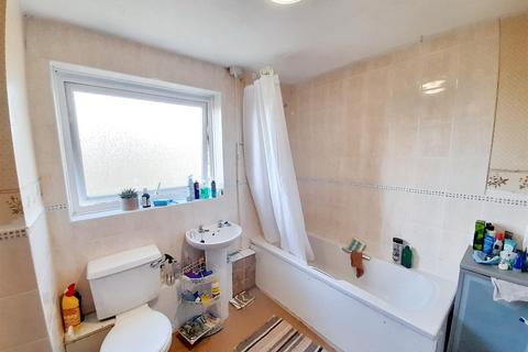 1 bedroom flat for sale, Dial Close, Barnham