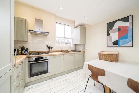 3 bedroom flat for sale, Kendoa Road, London SW4