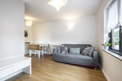 1 bedroom flat to rent, Falmouth Street, London, E15