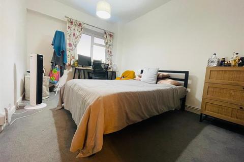 House share to rent, Dorman Way, London