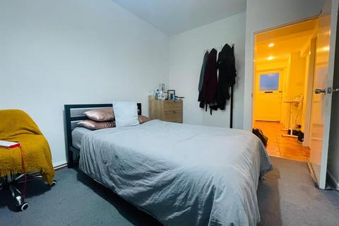 House share to rent, Dorman Way, London