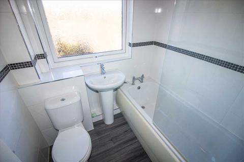 3 bedroom terraced house to rent, Faversham Place, Parkside Dale, Cramlington