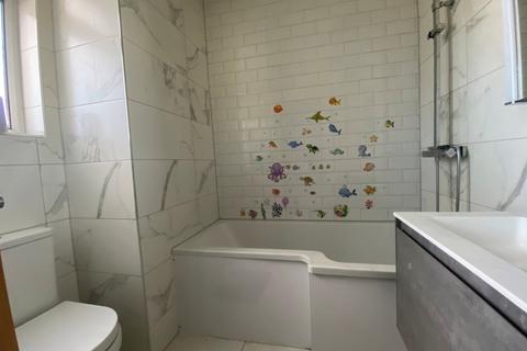 8 Short Row, Low Moor, Bradford, BD12 0QJ