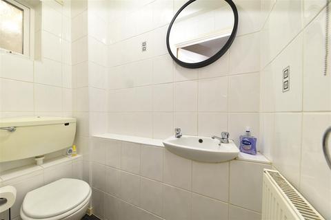 3 bedroom terraced house for sale, Blenheim Way, Stevenage