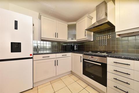 43 Blenheim Way, Stevenage, SG2 8TD