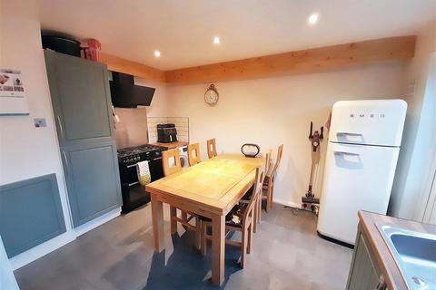 12 Cobham Close, Yapton, Arundel, BN18 0LF