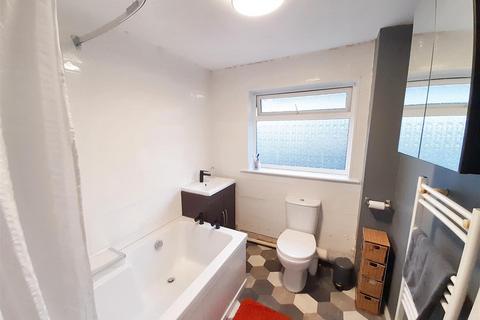 12 Cobham Close, Yapton, Arundel, BN18 0LF