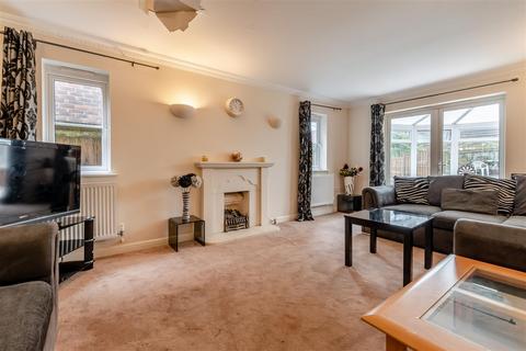 5 bedroom detached house for sale, St. Francis Close, Penenden Heath, Maidstone